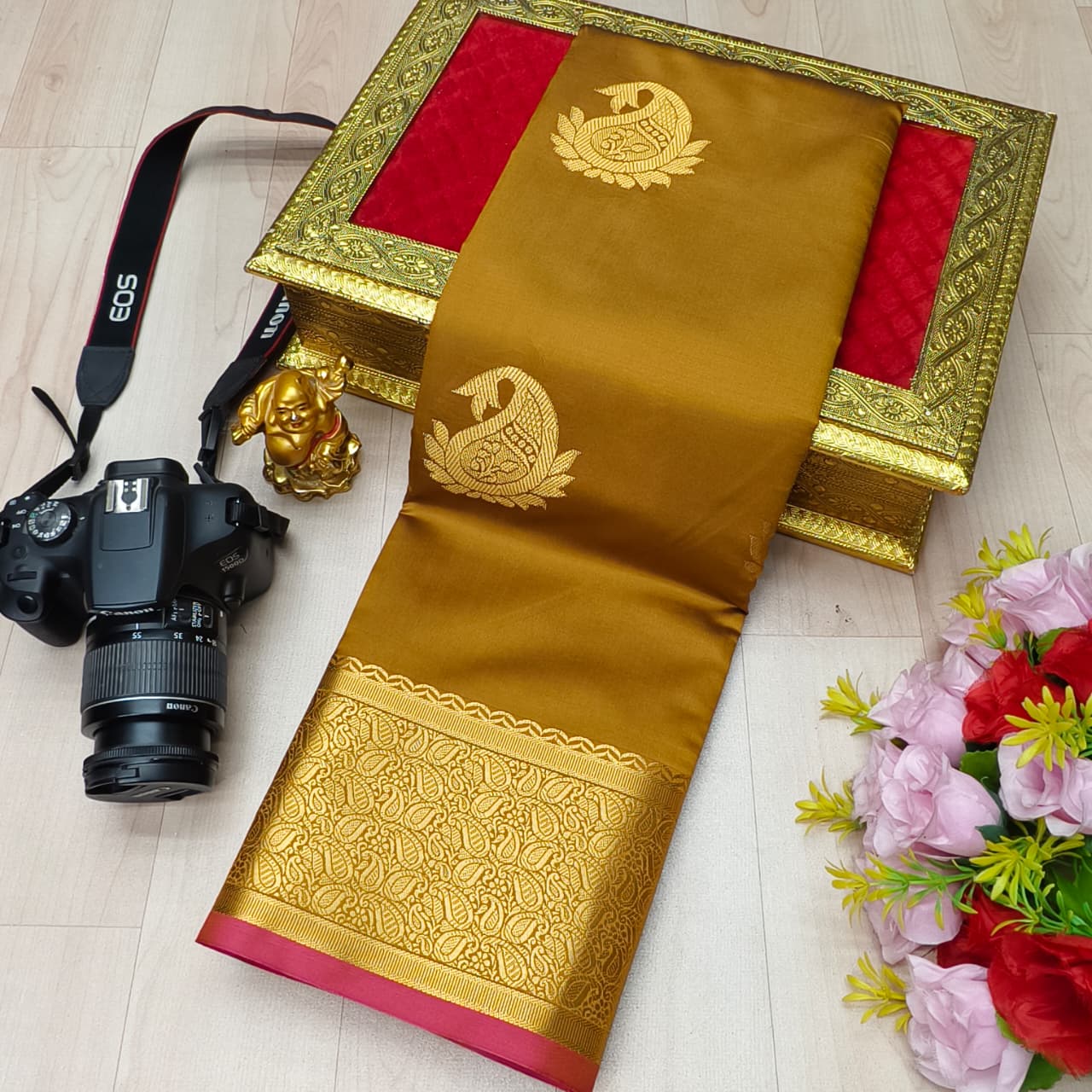 Contrast Border with Rich Pallu Semi Soft Silk Saree